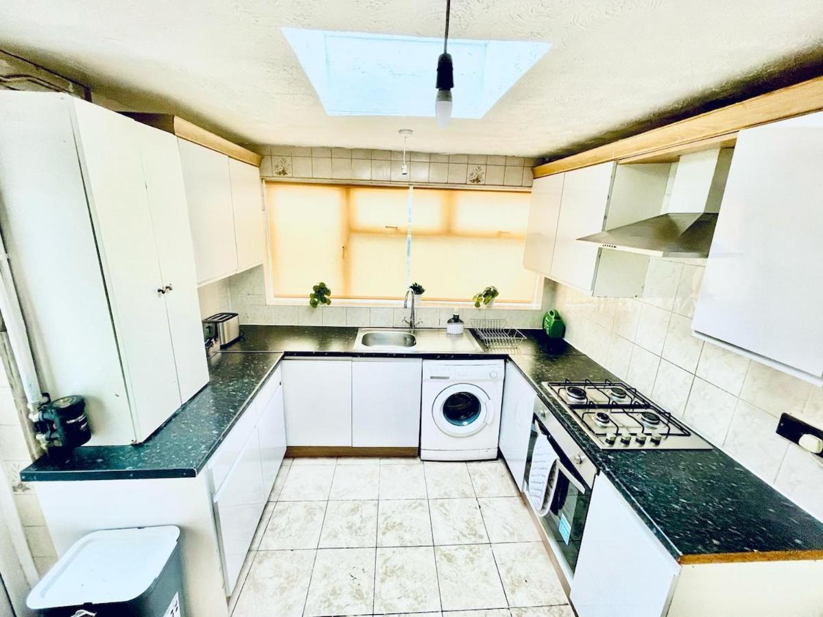 Plaistow Home Near Custom House Excel Free Parking * Londres